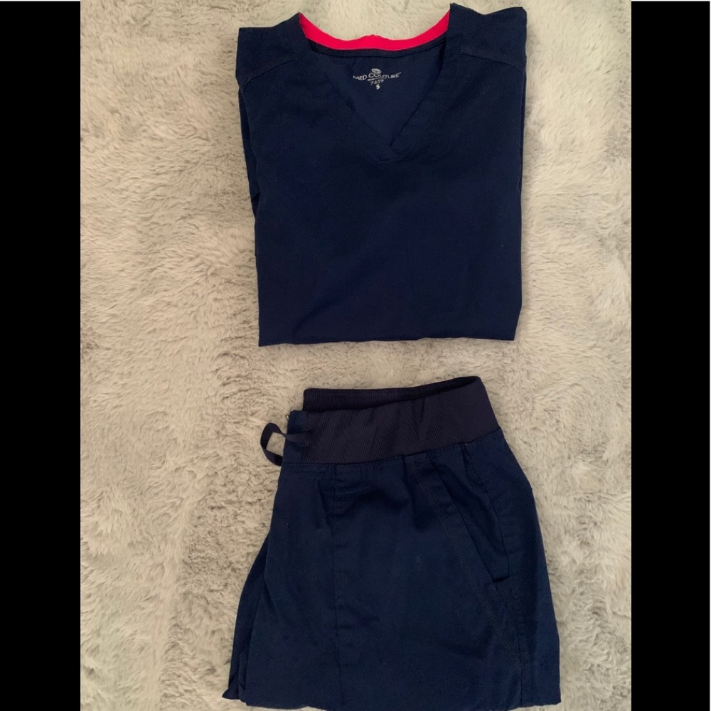 Medcouture scrubs navy